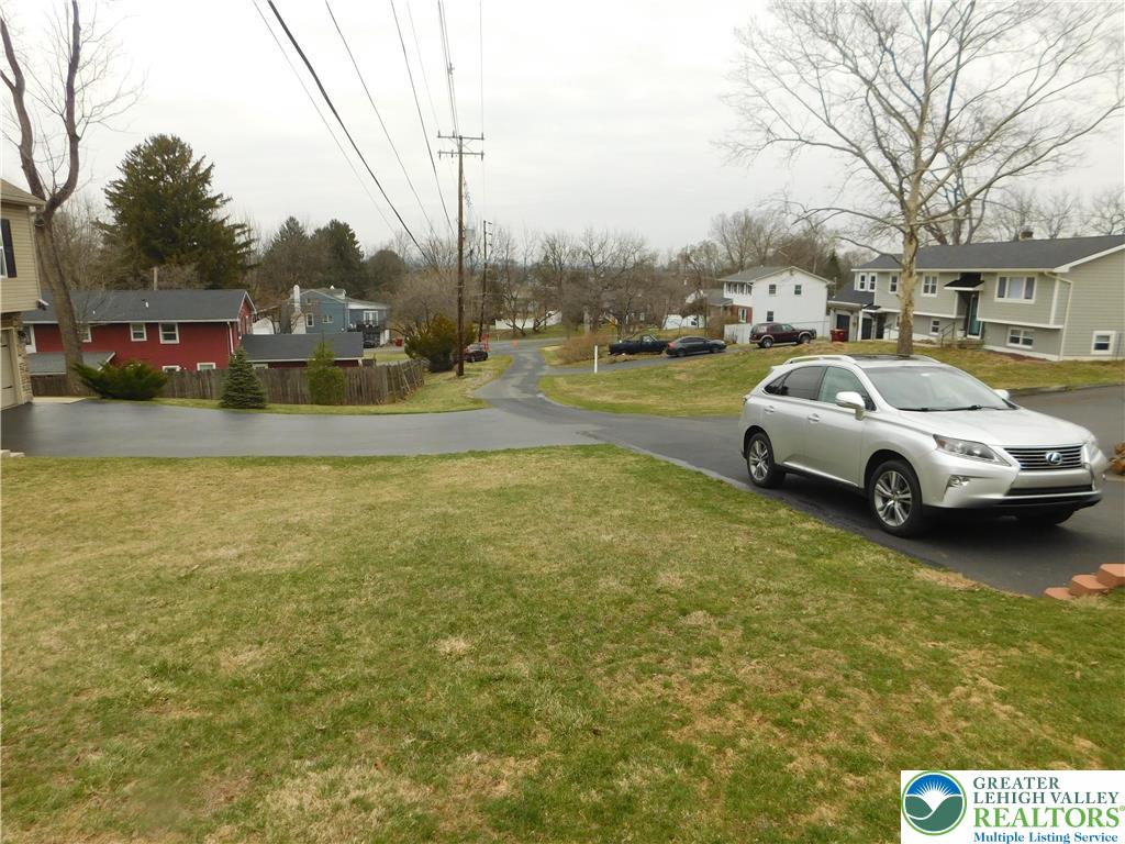 Cottage St Forks Easton, PA 18040 - Photo 4 of 4 Private Lane