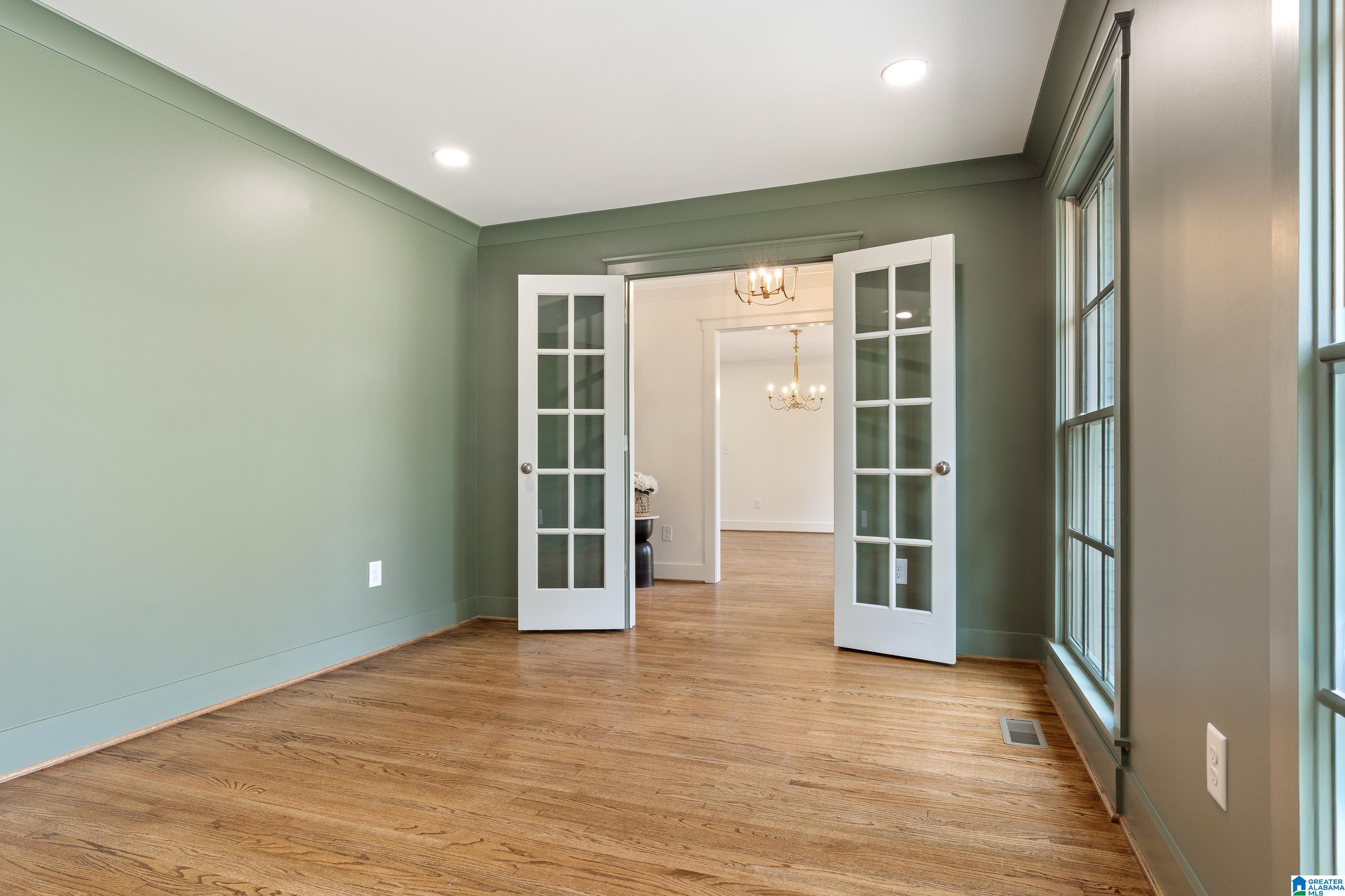 3593 Springhill Road Birmingham, AL 35223 - Photo 18 of 53