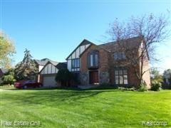 3115 Kilburn Road West Rochester, MI 48306 - Photo 3 of 25 Nice Yard