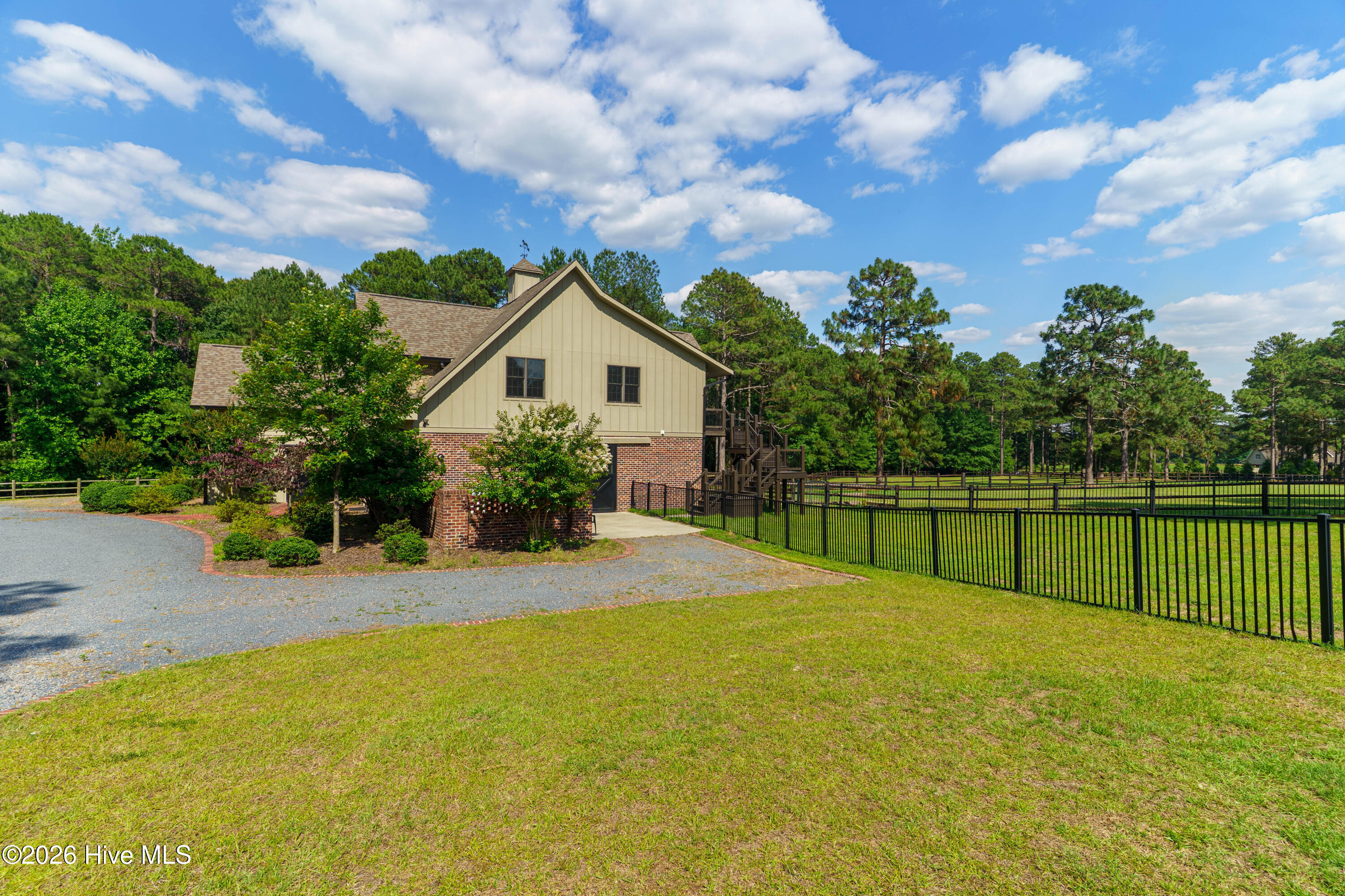 150 Good Barn Road Vass, NC 28394 - Photo 4 of 77
