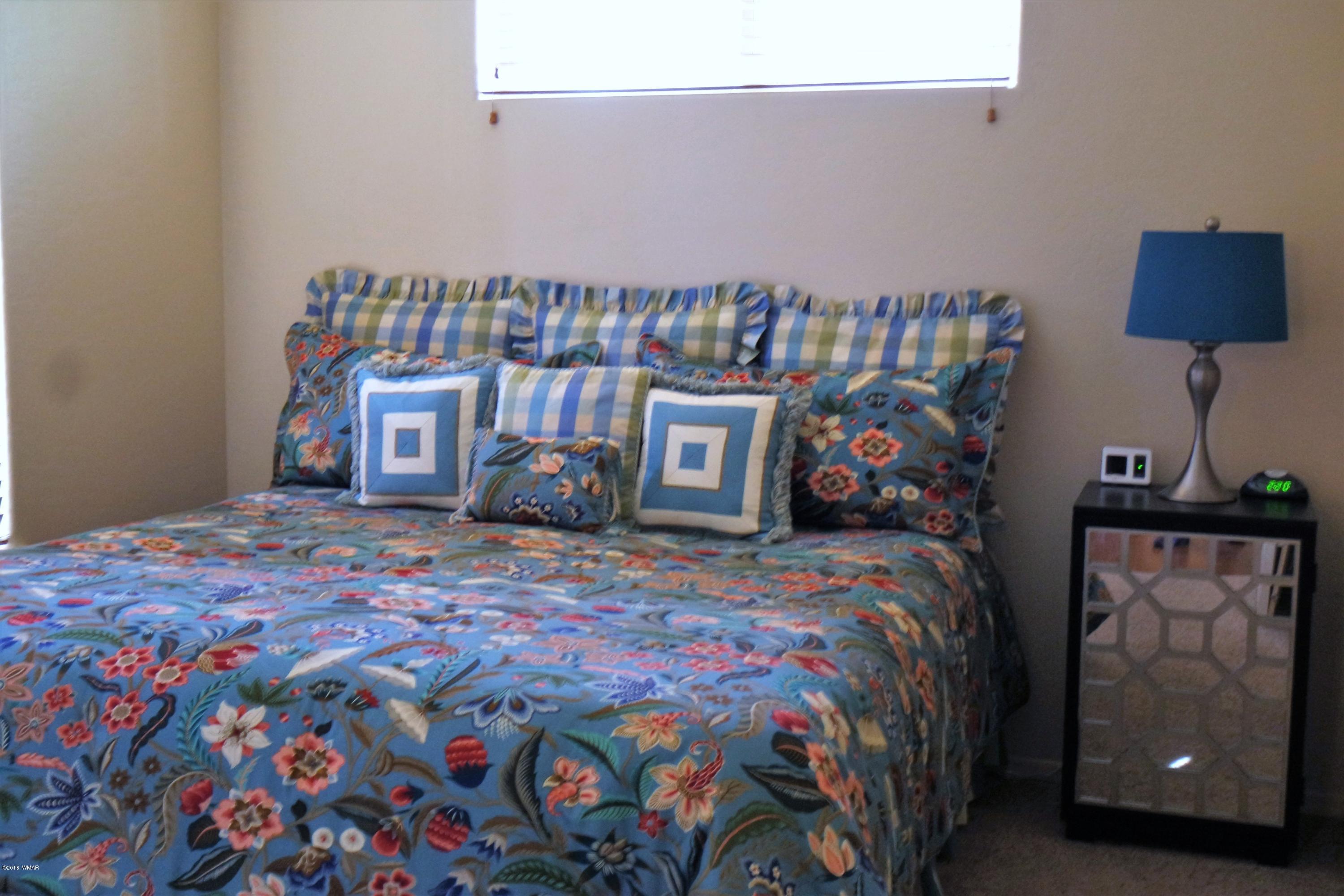 1040 Cedar Ridge Run Show Low, AZ 85901 - Photo 16 of 52 Gallery Image 16