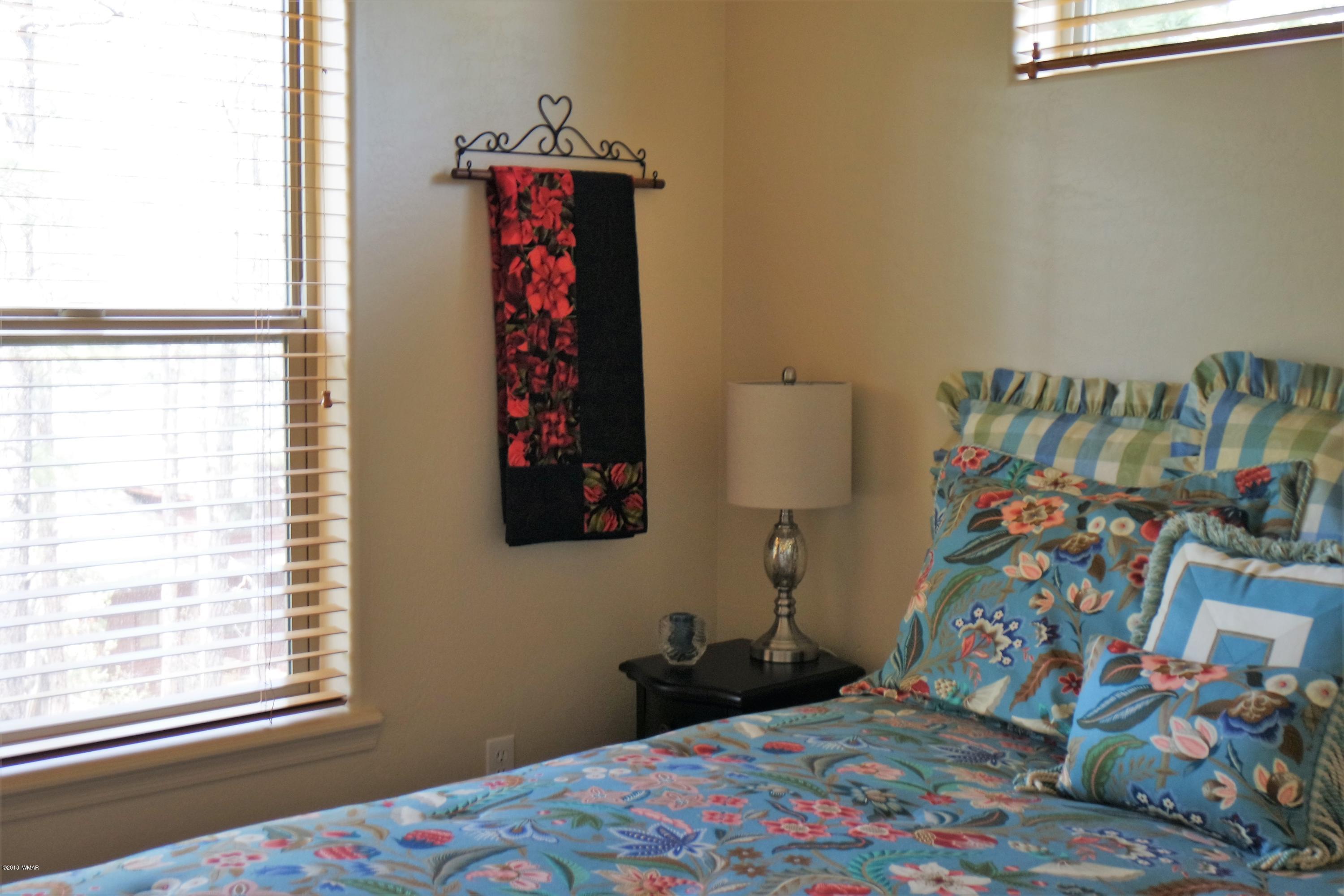 1040 Cedar Ridge Run Show Low, AZ 85901 - Photo 27 of 52 Gallery Image 27