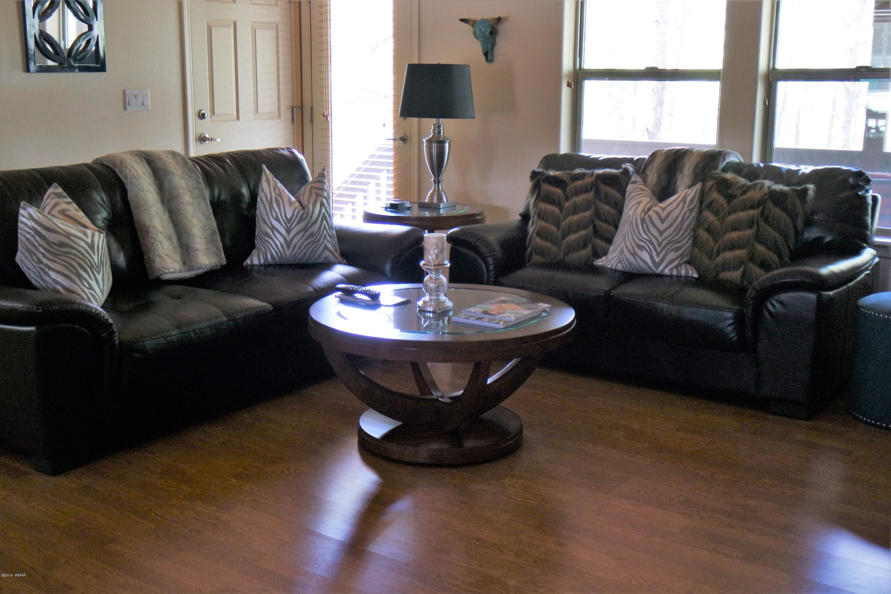 1040 Cedar Ridge Run Show Low, AZ 85901 - Photo 8 of 52 Gallery Image 8