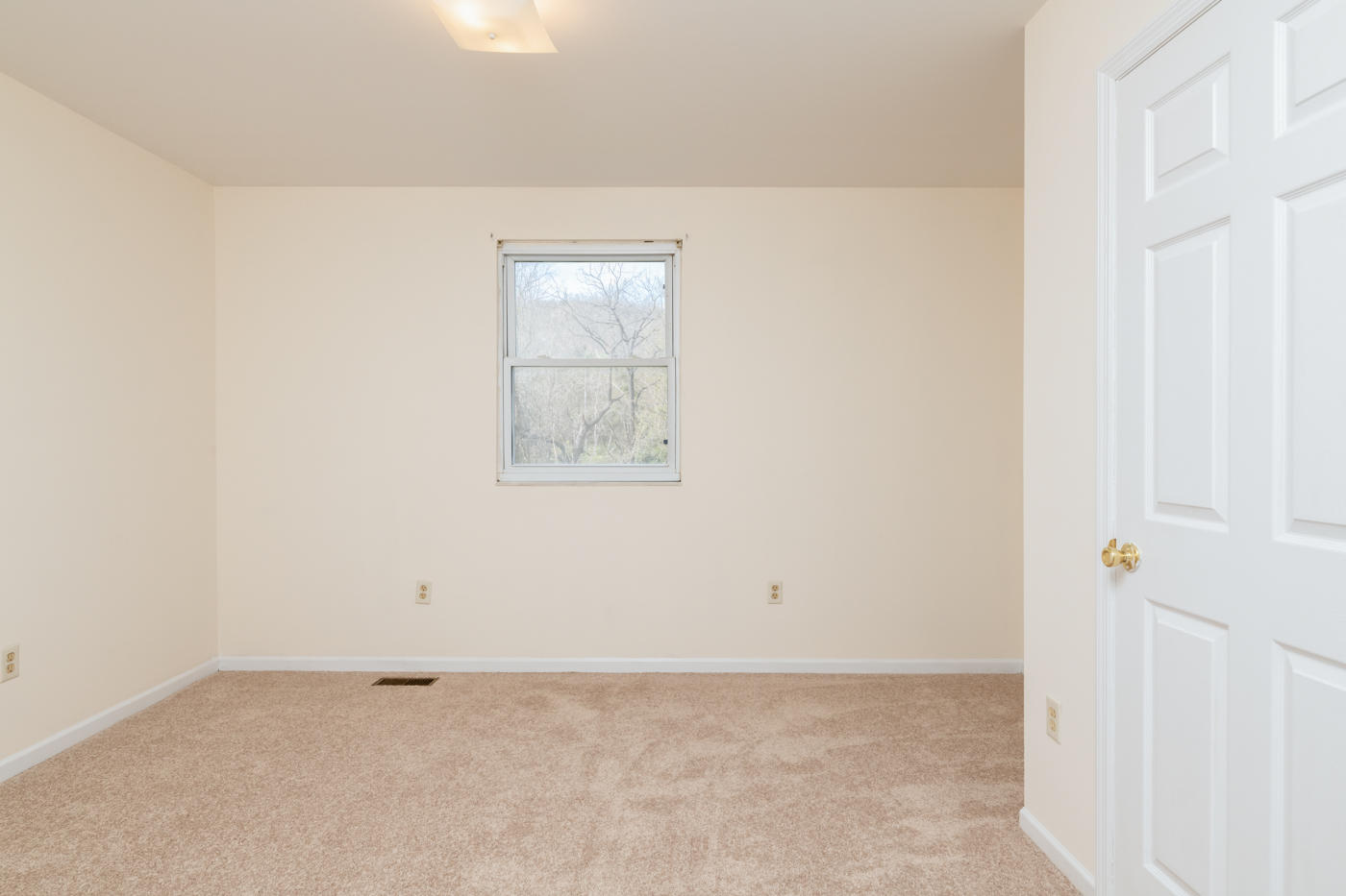 672 Clinch Valley Road Powder Springs, TN 37848 - Photo 17 of 23 672-Clinch-Valley-Rd-Powder-Springs-TN-1