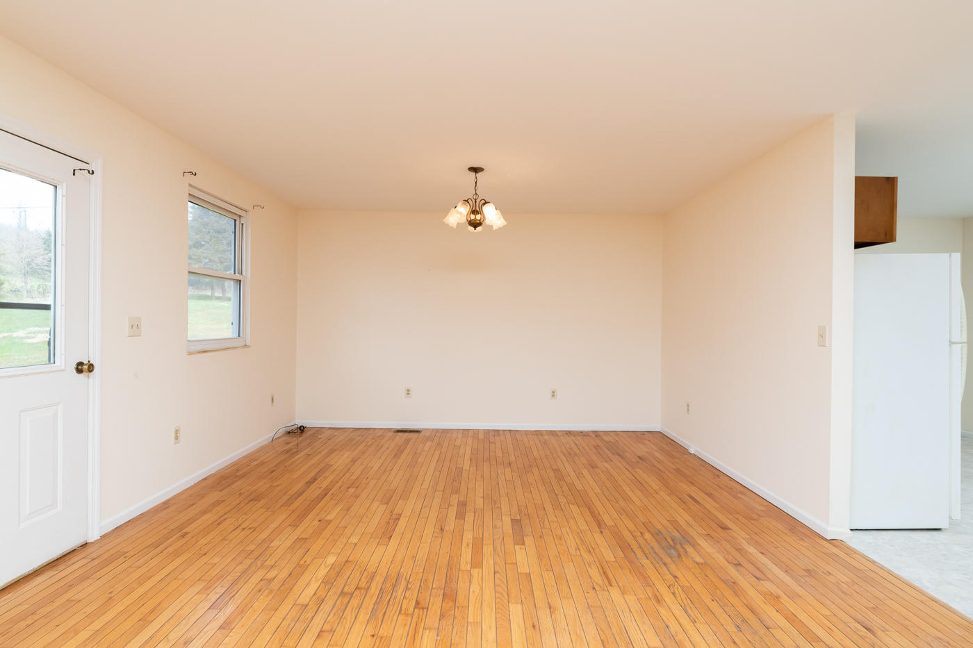 672 Clinch Valley Road Powder Springs, TN 37848 - Photo 8 of 23 672-Clinch-Valley-Rd-Powder-Springs-TN-1