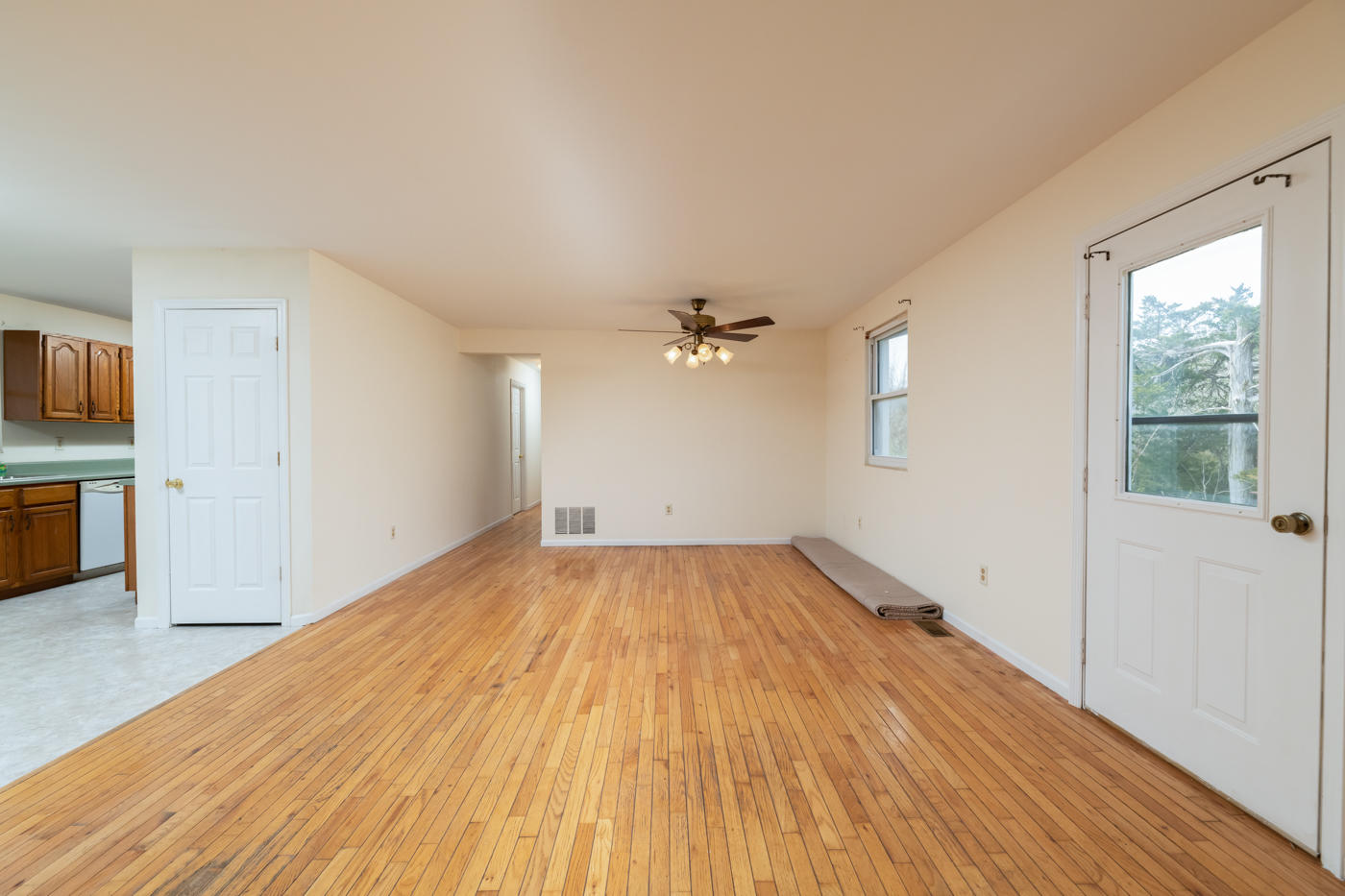 672 Clinch Valley Road Powder Springs, TN 37848 - Photo 9 of 23 672-Clinch-Valley-Rd-Powder-Springs-TN-1