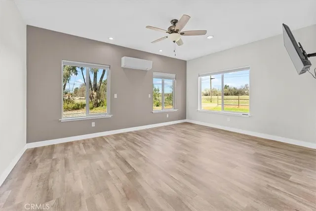 a view of an empty walk in closet