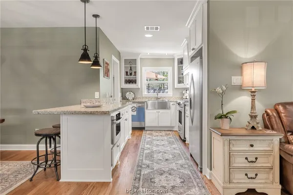 $625,000 | 902 Woodland Parkway, College Station, TX 77840