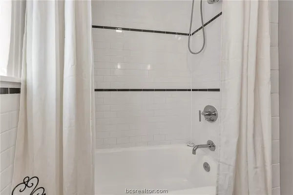 $625,000 | 902 Woodland Parkway, College Station, TX 77840