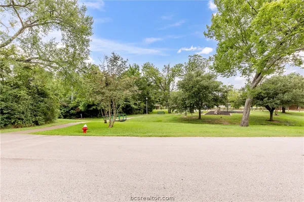 $625,000 | 902 Woodland Parkway, College Station, TX 77840