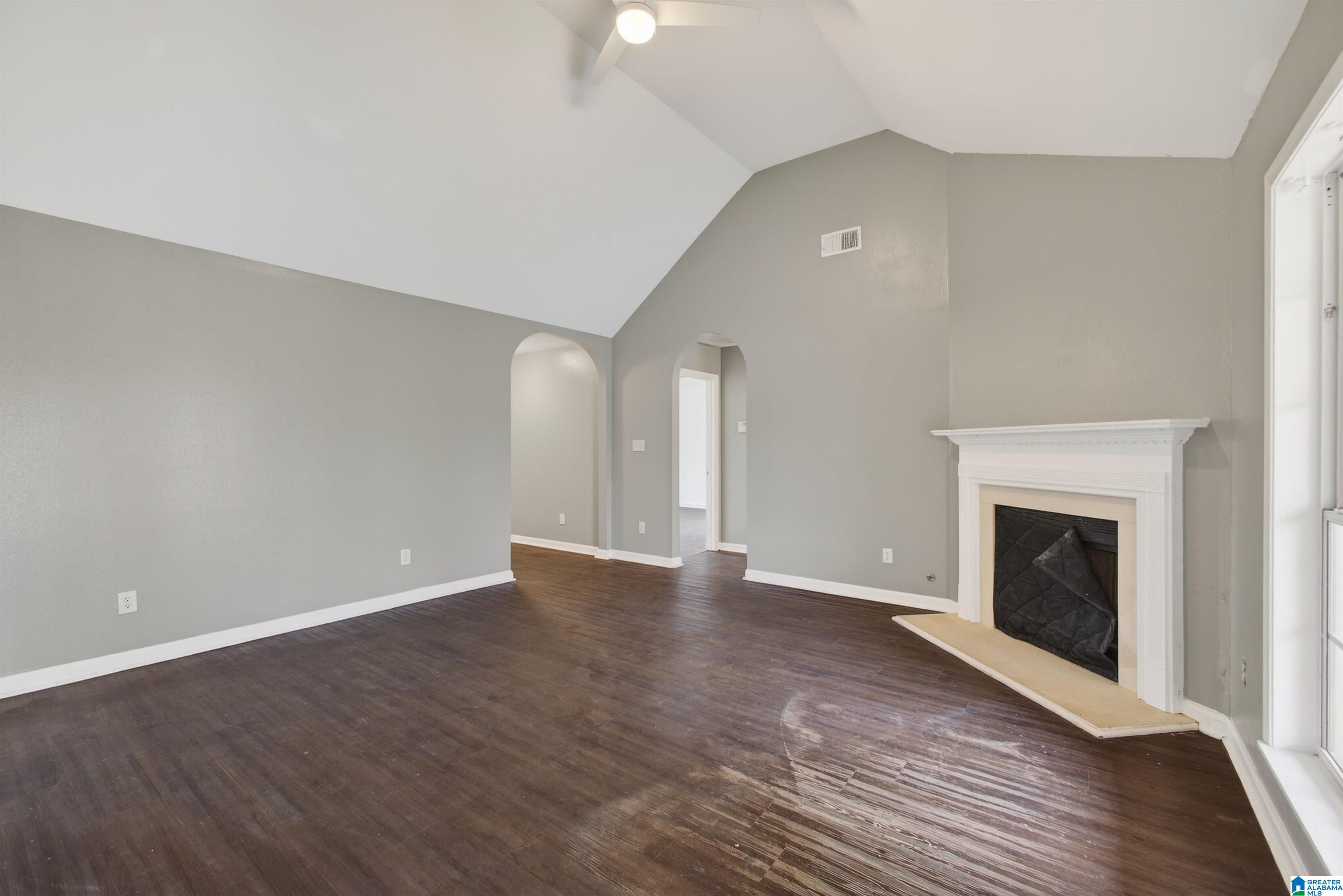 154 Silverstone Lane Alabaster, AL 35007 - Photo 5 of 23