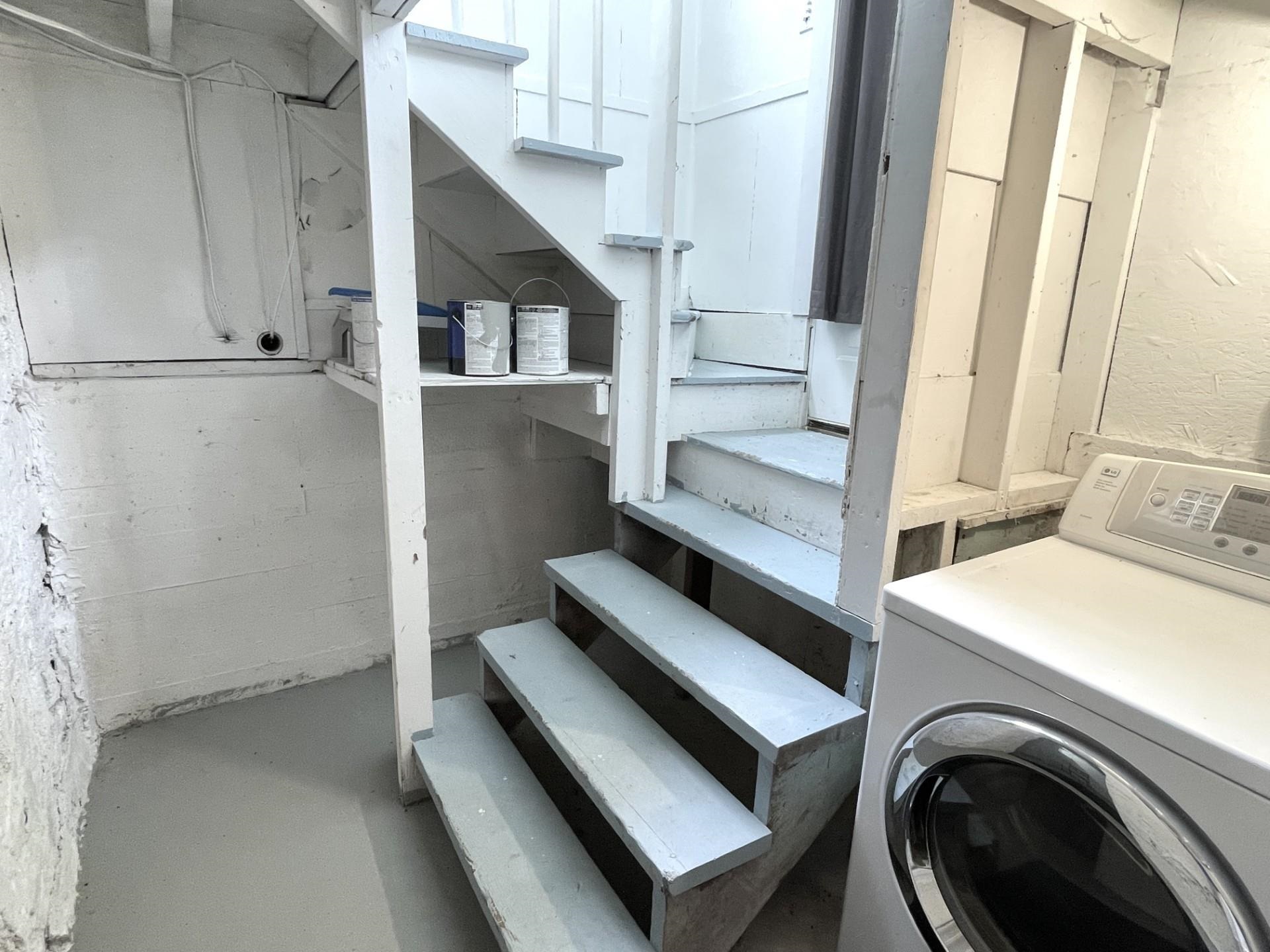 42 2nd Street LaSalle, IL 61301 - Photo 11 of 22 a view of entryway and hall