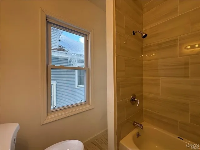 $179,900 | 129 West Pleasant Avenue, Syracuse, NY 13205