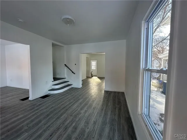 $179,900 | 129 West Pleasant Avenue, Syracuse, NY 13205