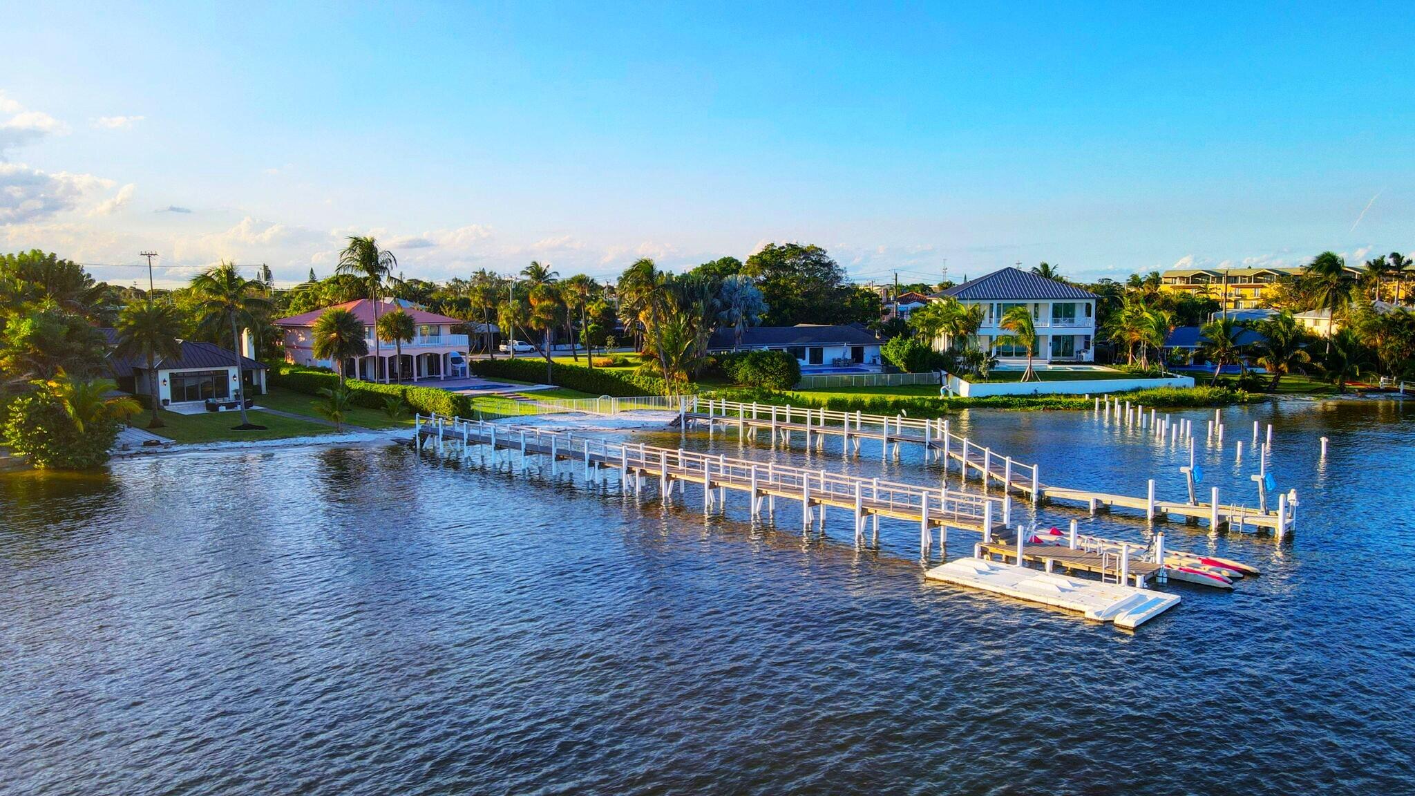 310 South Lake Drive Lantana, FL 33462 - Photo 2 of 65 71-web-or-mls-House air (18)