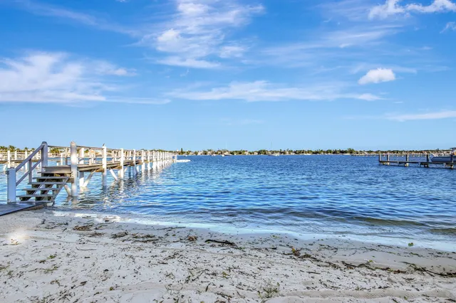 $10,000 | 310 South Lake Drive, Lantana, FL 33462