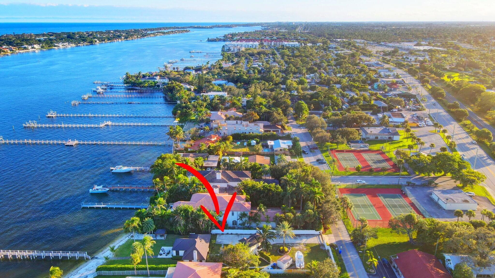 310 South Lake Drive Lantana, FL 33462 - Photo 61 of 65 view of a city