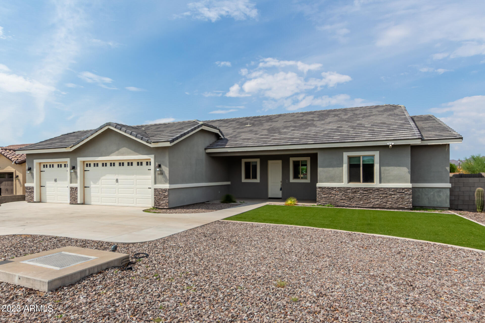 10318 East Broadway Road Mesa, AZ 85208 - Photo 4 of 32 Front View 4
