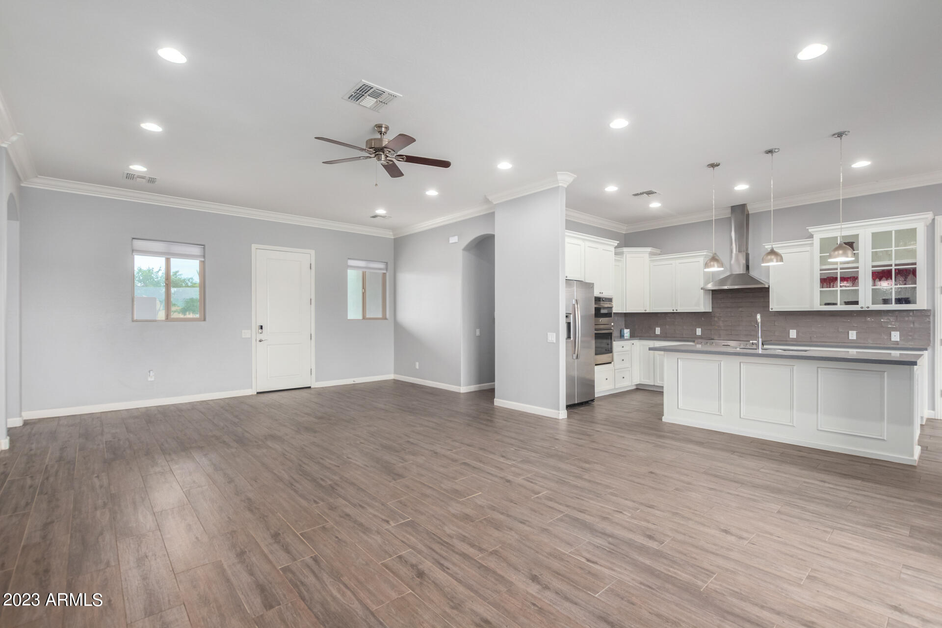 10318 East Broadway Road Mesa, AZ 85208 - Photo 6 of 32 Large great room