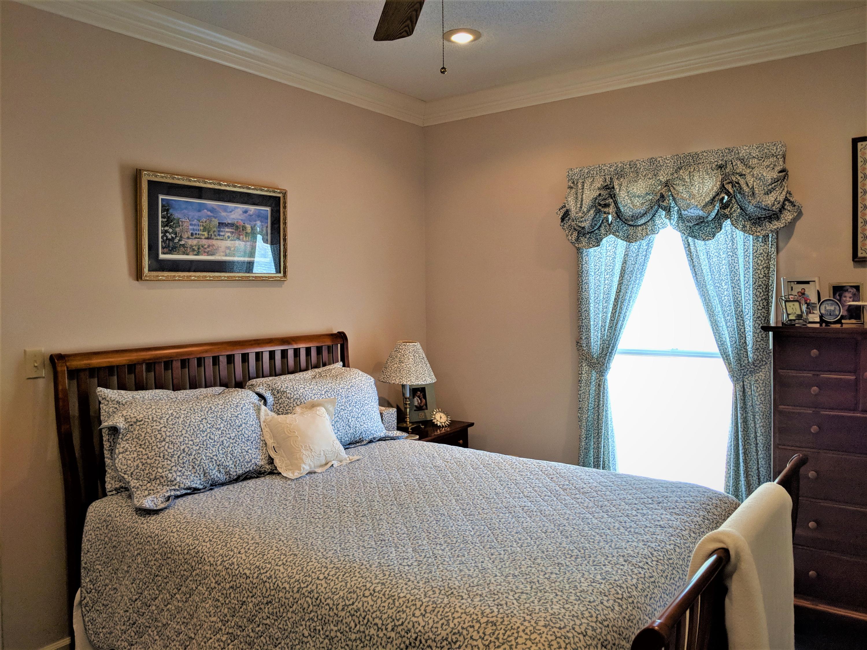 1072 Tom Charles Road Summerton, SC 29148 - Photo 14 of 26 Guest BR 2