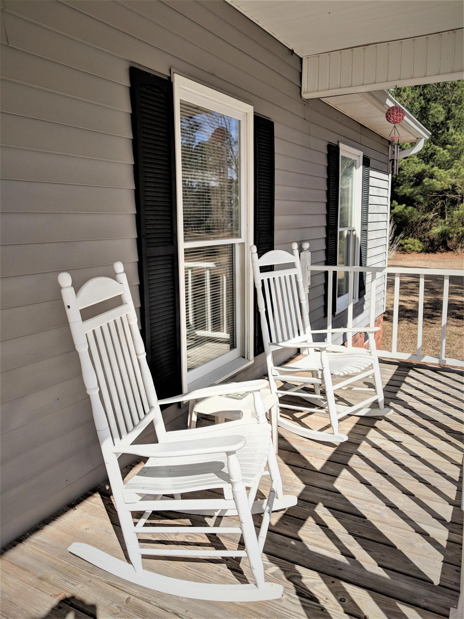 1072 Tom Charles Road Summerton, SC 29148 - Photo 3 of 26 Front Porch