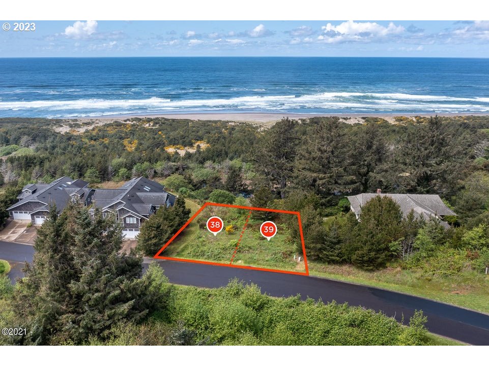 39 Lot Neskowin Or  