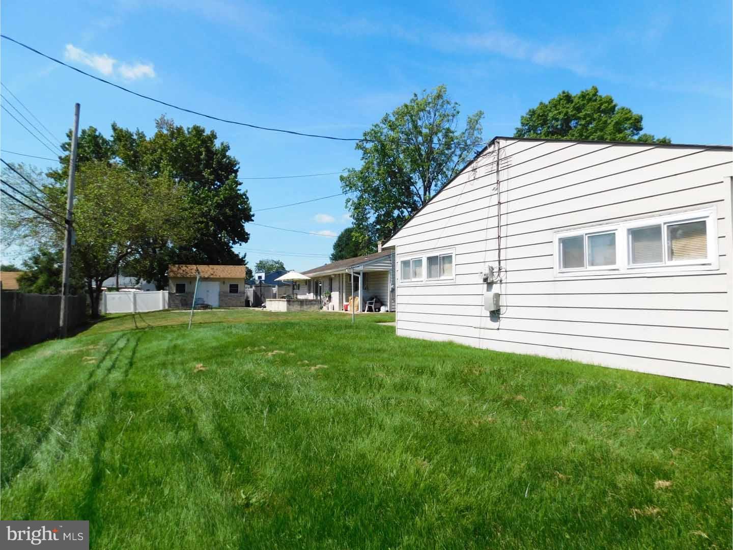 79 Bittersweet Road Levittown, PA 19057 - Photo 20 of 22 Exterior Back