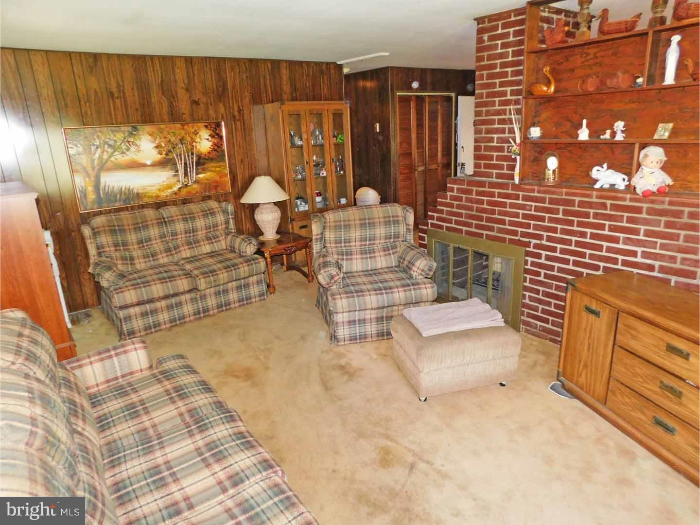 79 Bittersweet Road Levittown, PA 19057 - Photo 7 of 22 Living Room