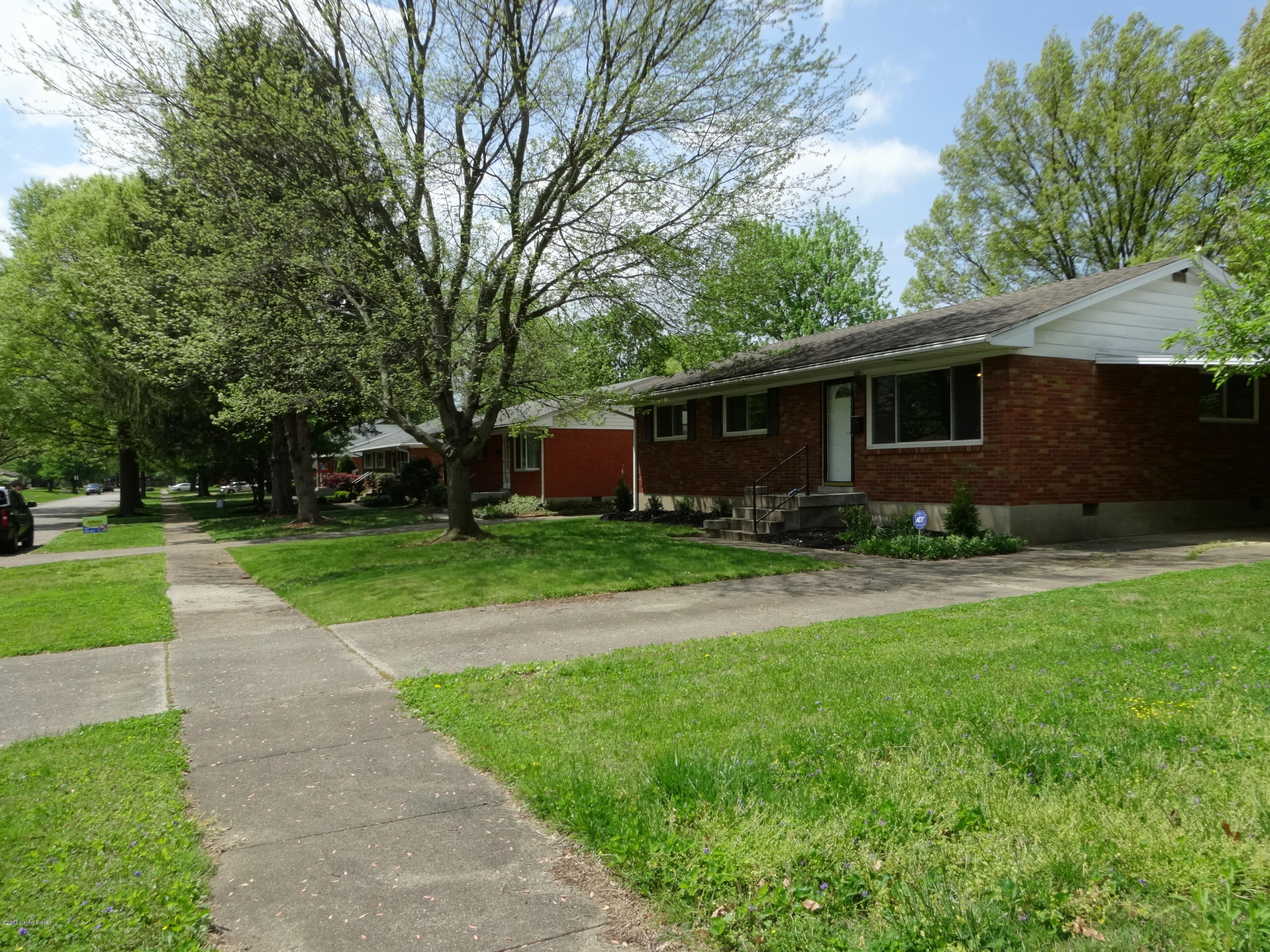 3023 Nepperhan Road Louisville, KY 40220 - Photo 6 of 41 GREAT NEIGHBOR CLOSE TO PARKS! SIDEWALKS!