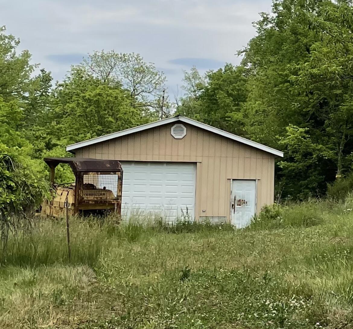 462 Dave Hyatt Road Lancaster, KY 40444 - Photo 3 of 14 1ED56EA7-F76D-4764-99B1-FF6FEAA1721C