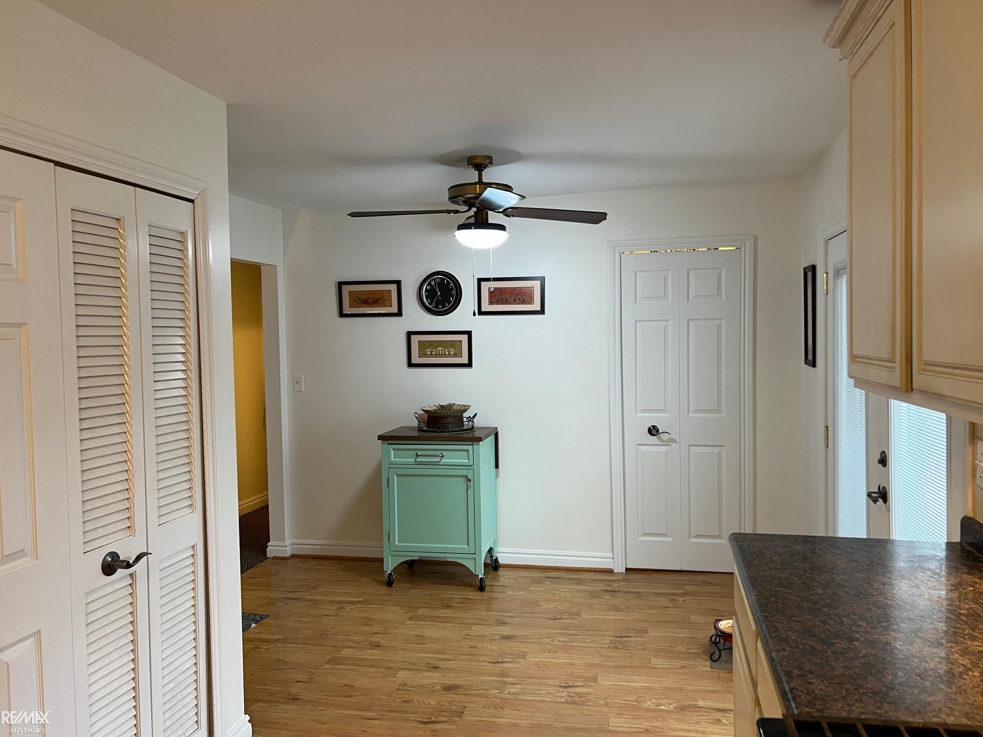 28790 Cotton Road New Baltimore, MI 48047 - Photo 12 of 33 Eat-In Kitchen