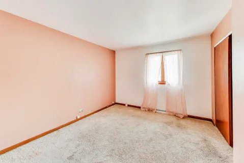 $324,900 | 4255 149th Street, Midlothian, IL 60445