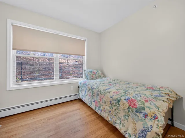 a view of livingroom with furniture