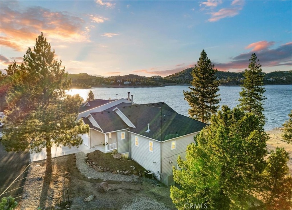 5326 Spear Point Road Weed, CA 96094 - Photo 1 of 1 Welcome home to Spearpoint...