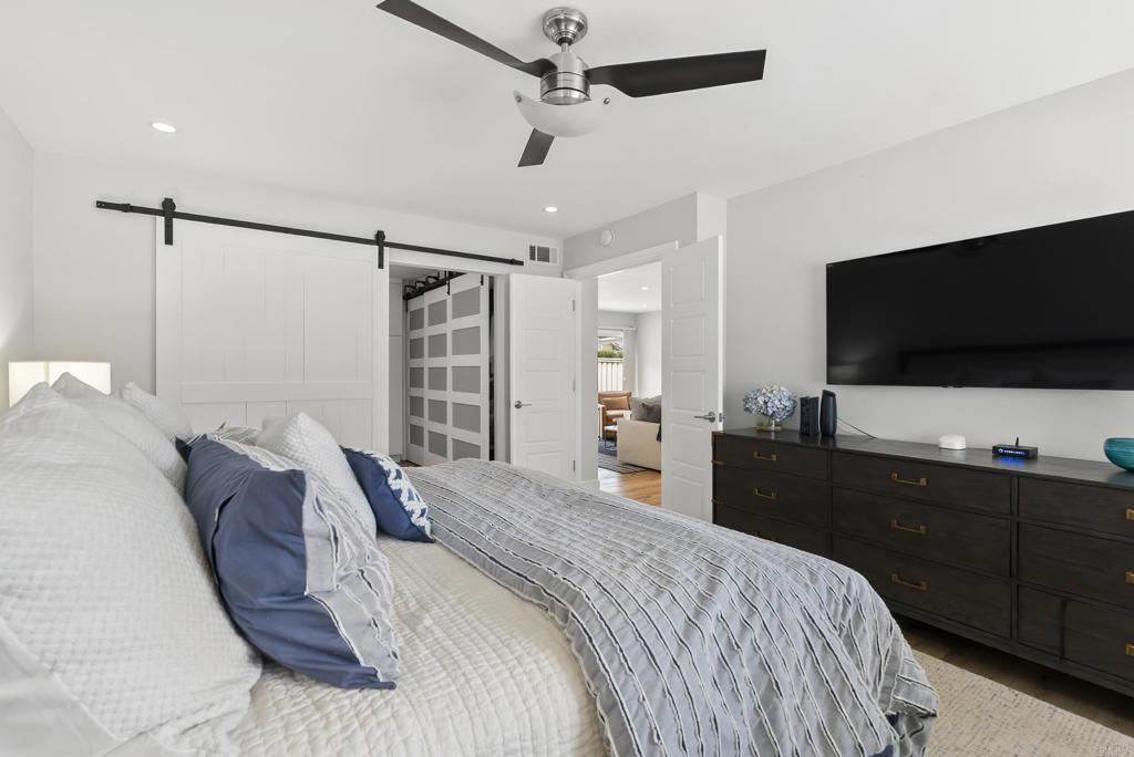 1504 Valleda Lane Encinitas, CA 92024 - Photo 30 of 56 Owner Ensuite Bedroom Located Downstairs