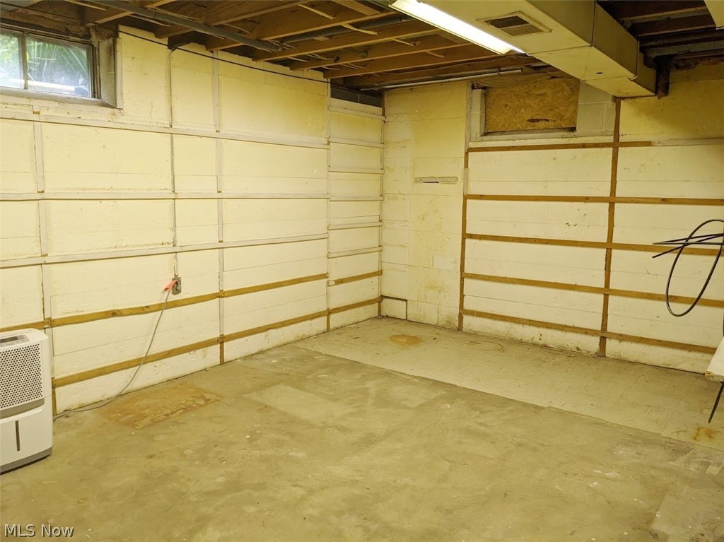 8169 Ravenna Road Painesville, OH 44077 - Photo 28 of 34 Gallery Image 28