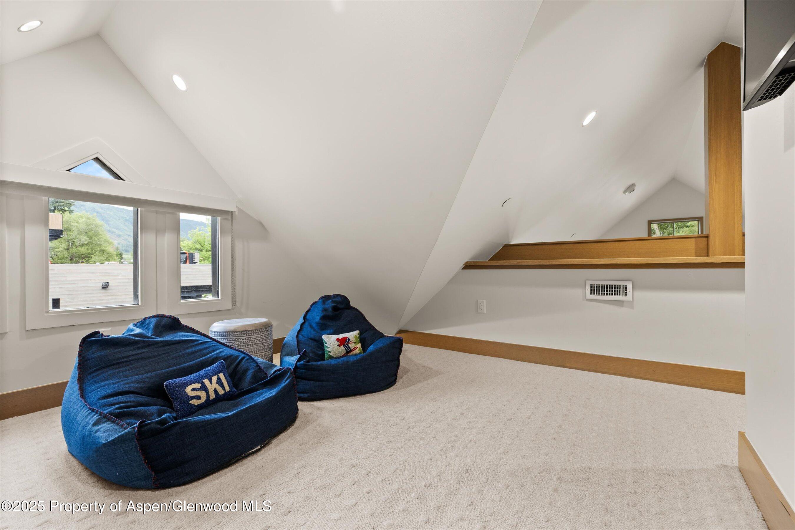 122 West Main Street Aspen, CO 81611 - Photo 26 of 58 Living area in loft