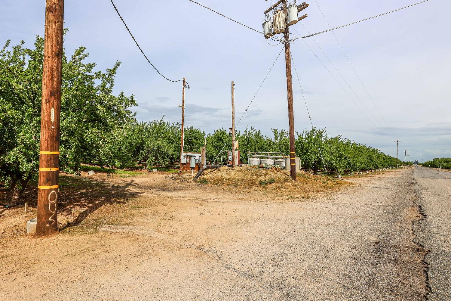 0 Road 29 Madera, CA 93637 - Photo 4 of 33 a view of a road with a building in the background