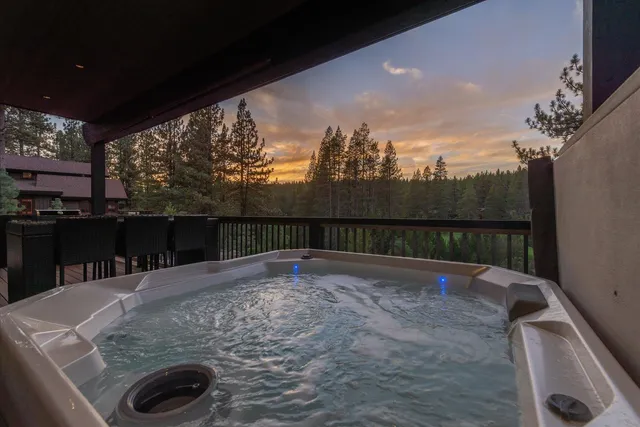 $2,495,000 | 11102 Meek Court, Truckee, CA 96161