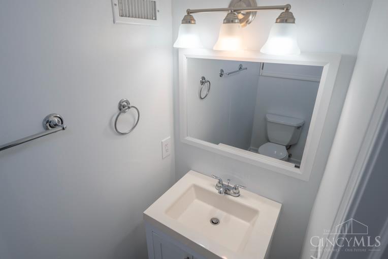 3333 Alexis Road Cincinnati, OH 45239 - Photo 26 of 32 Gallery Image 26