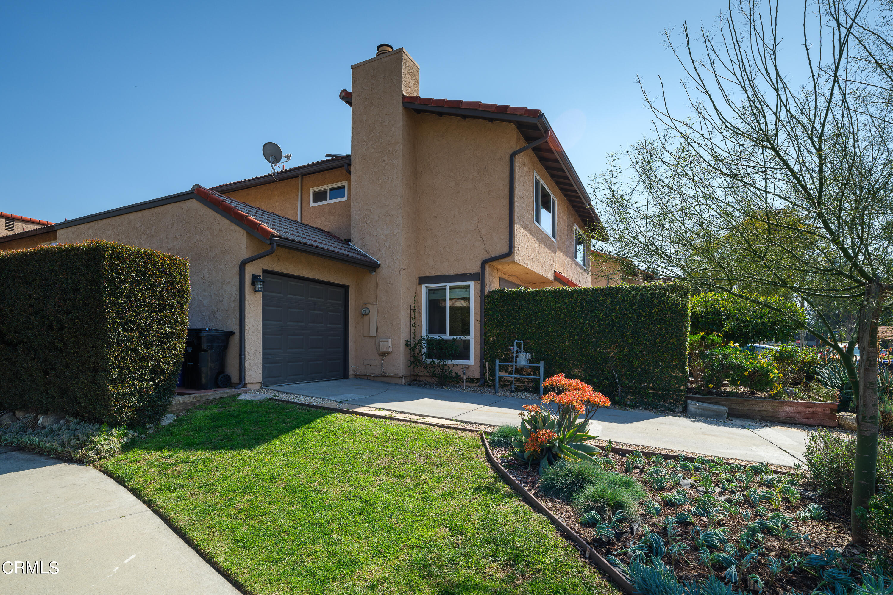 1102 Cll Adra Duarte, CA 91010 - Photo 37 of 37 a front view of a house with garden