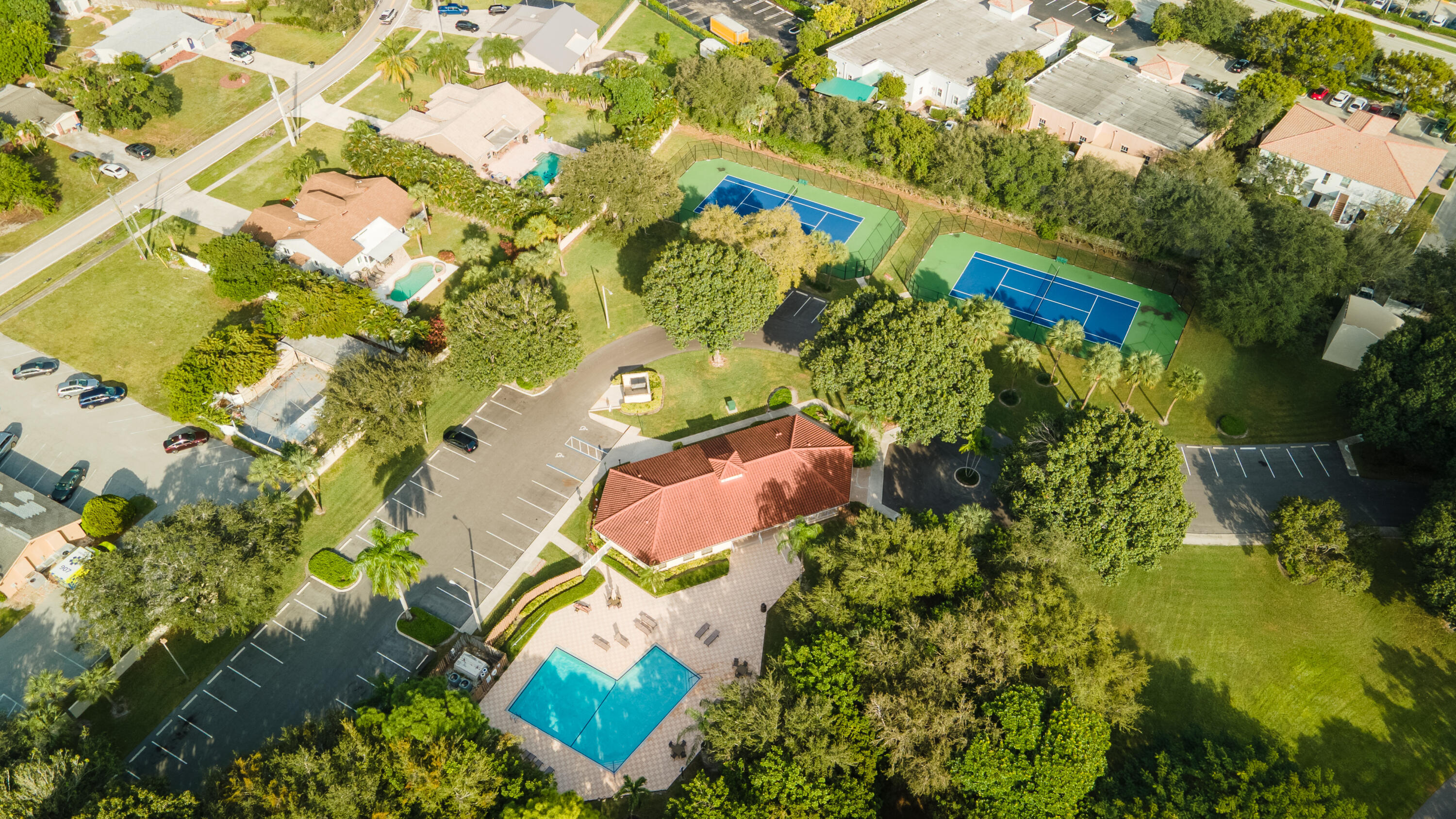2900 Olivewood Terrace, Unit 2010 Boca Raton, FL 33431 - Photo 22 of 22 a view of a yard with plants