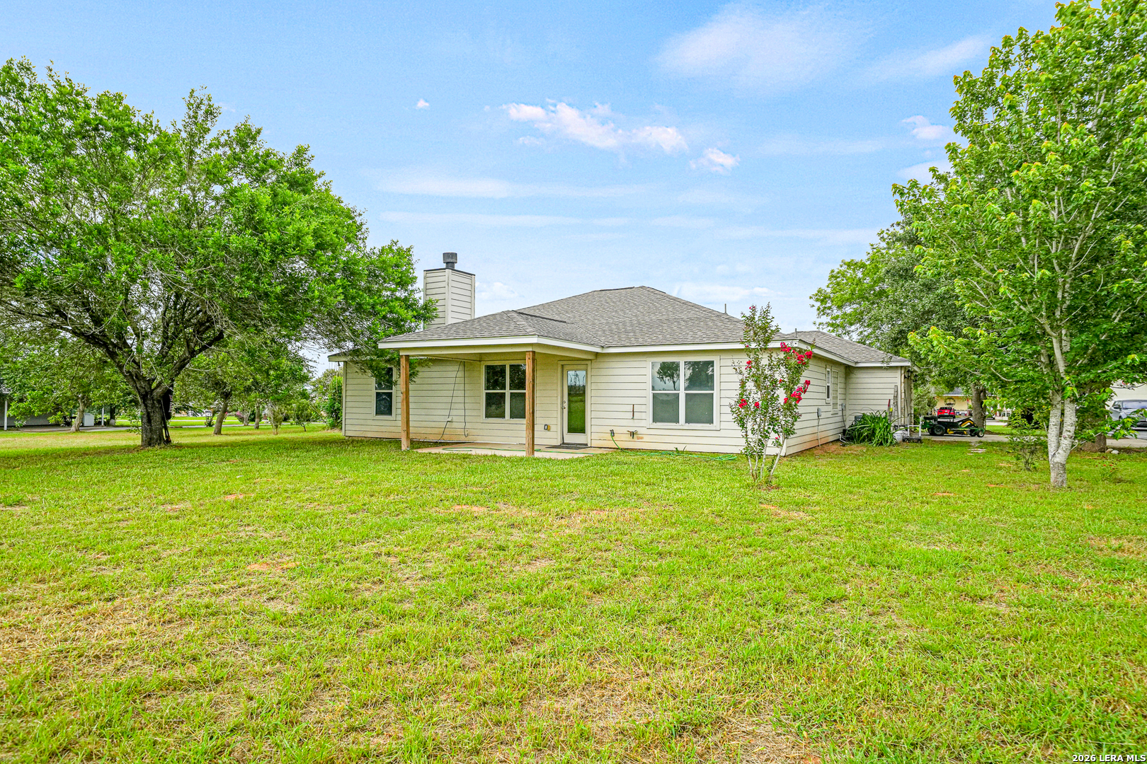 725 Cimarron Square Poteet, TX 78065 - Photo 31 of 37