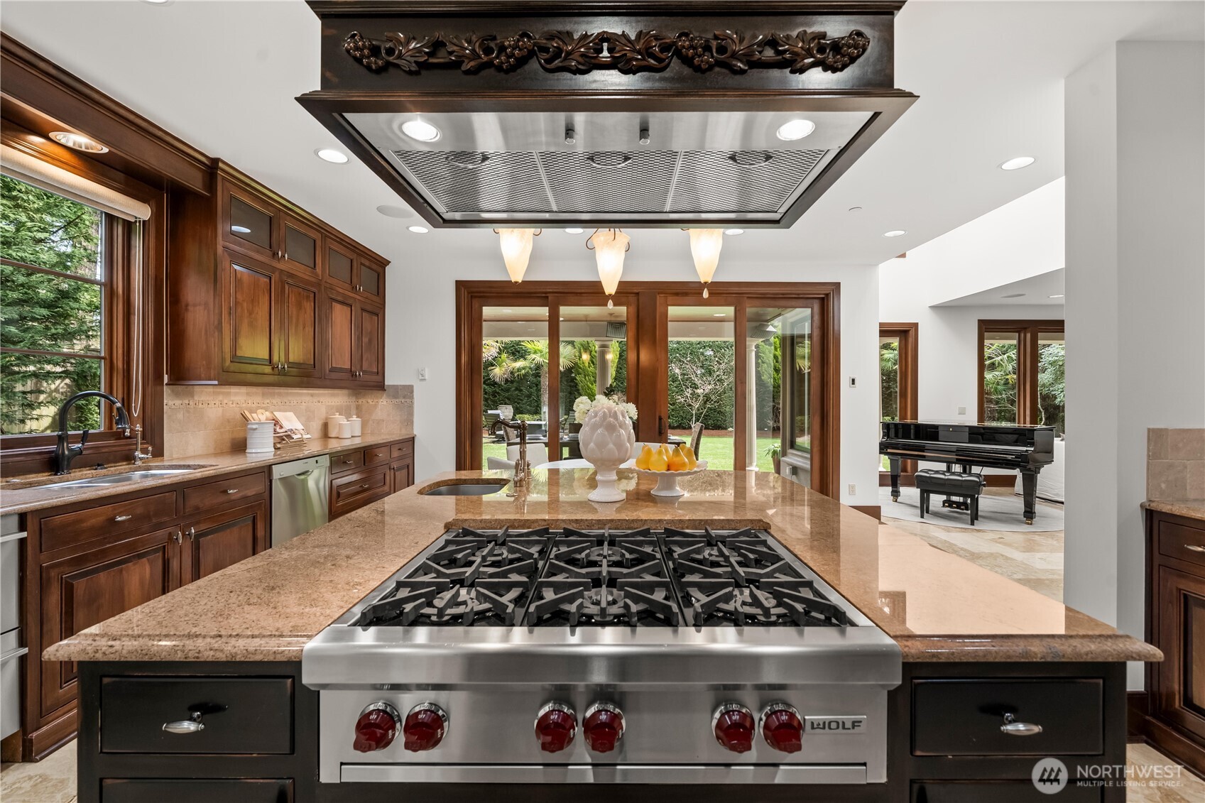 1444 Evergreen Point Road Medina, WA 98039 - Photo 18 of 40