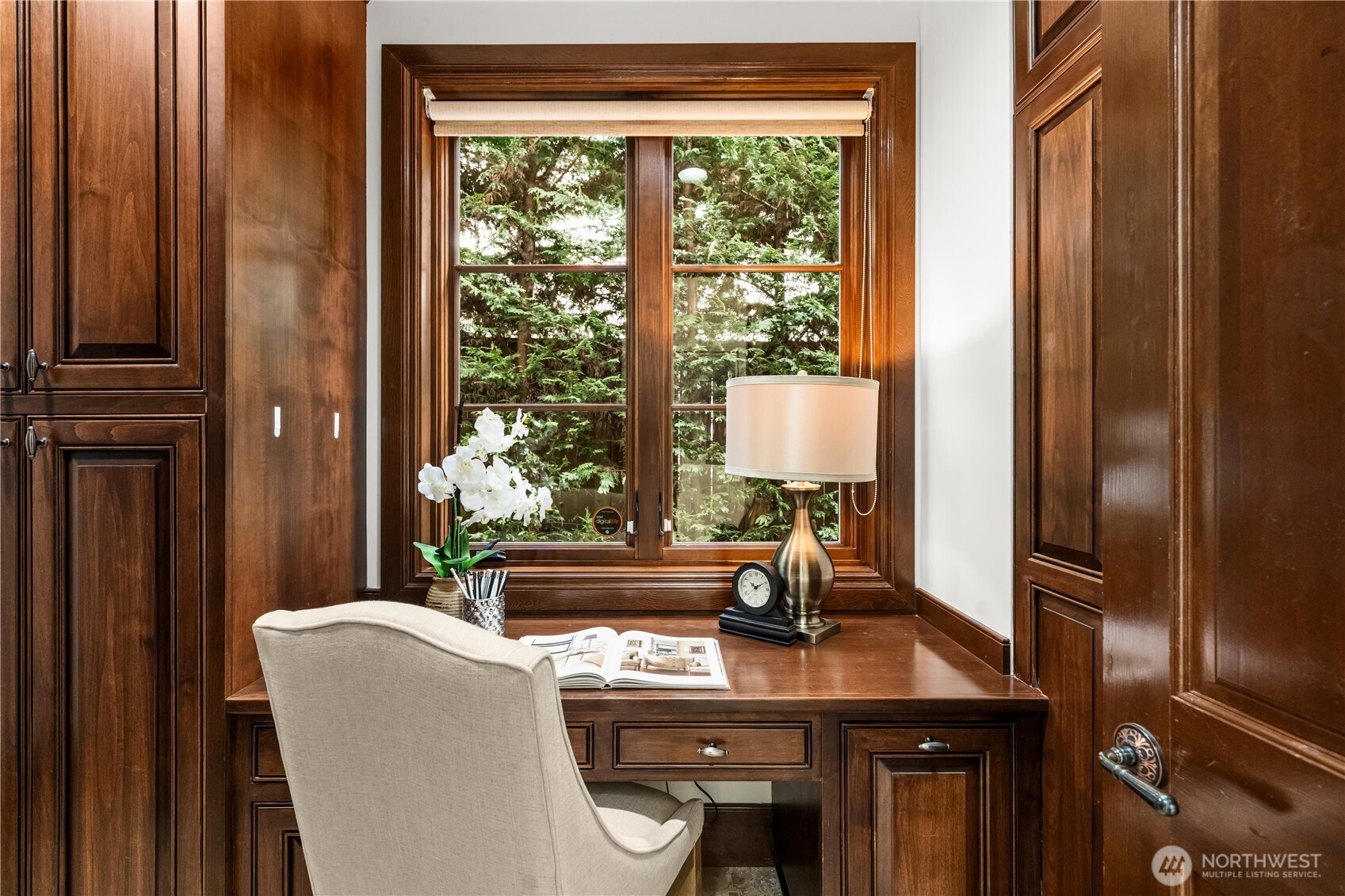 1444 Evergreen Point Road Medina, WA 98039 - Photo 20 of 40