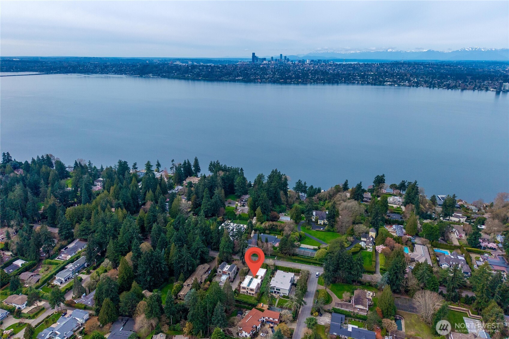 1444 Evergreen Point Road Medina, WA 98039 - Photo 39 of 40