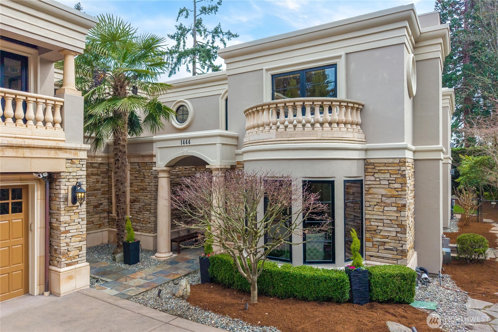 1444 Evergreen Point Road Medina, WA 98039 - Photo 4 of 40