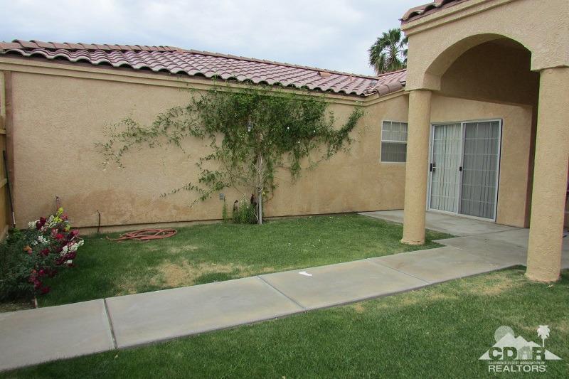 68786 Ocotillo Road Cathedral City, CA 92234 - Photo 23 of 32 a view of outdoor space and yard