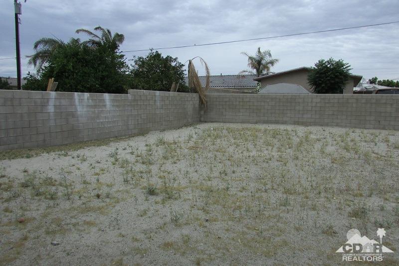 68786 Ocotillo Road Cathedral City, CA 92234 - Photo 28 of 32 a view of parking area