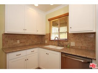 1709 Roscomare Road Los Angeles, CA 90077 - Photo 12 of 28